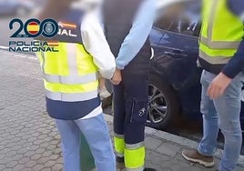 Detienen a una pareja que explotaba a trabajadores extranjeros en Sevilla con jornadas laborales de 24 horas