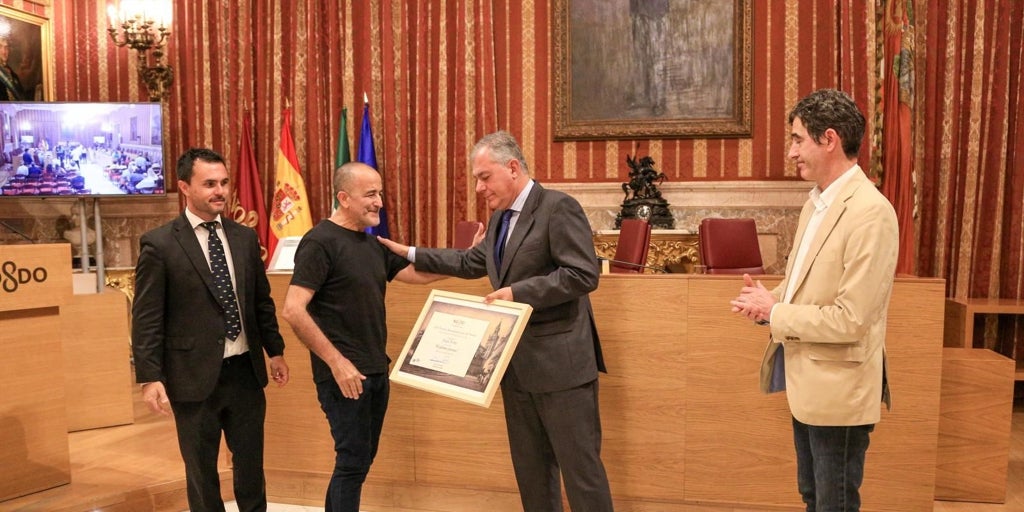 Récord histórico de inscripciones para el Premio Iberoamericano de Poesía Hermanos Machado de Sevilla