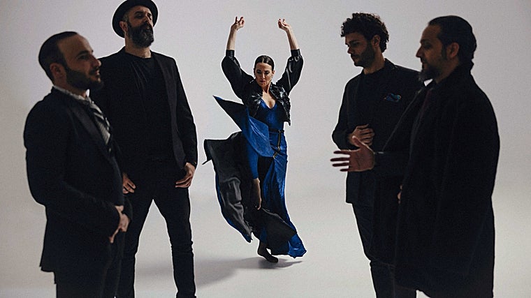 La bailaora Lucía la Piñona estrena su nuevo espectdáculo en el festival de Jerez titulado 'Lucía en vivo'a