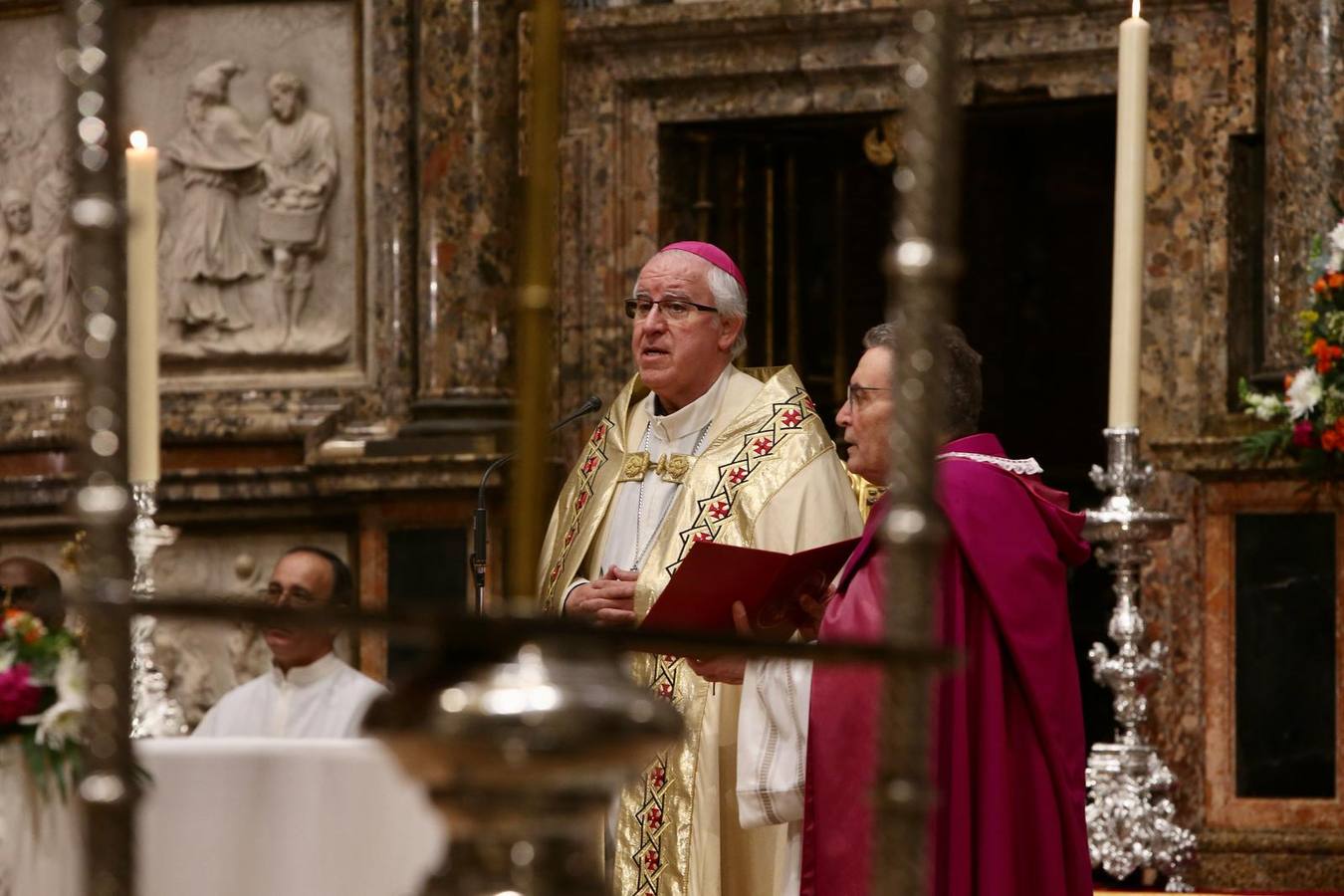 Imágenes de la misa en la Catedral por la salud del Papa Francisco