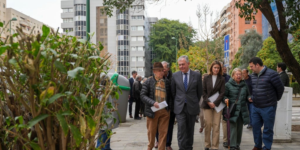 El Ayuntamiento renueva el acerado de varias calles de Huerta de la Salud