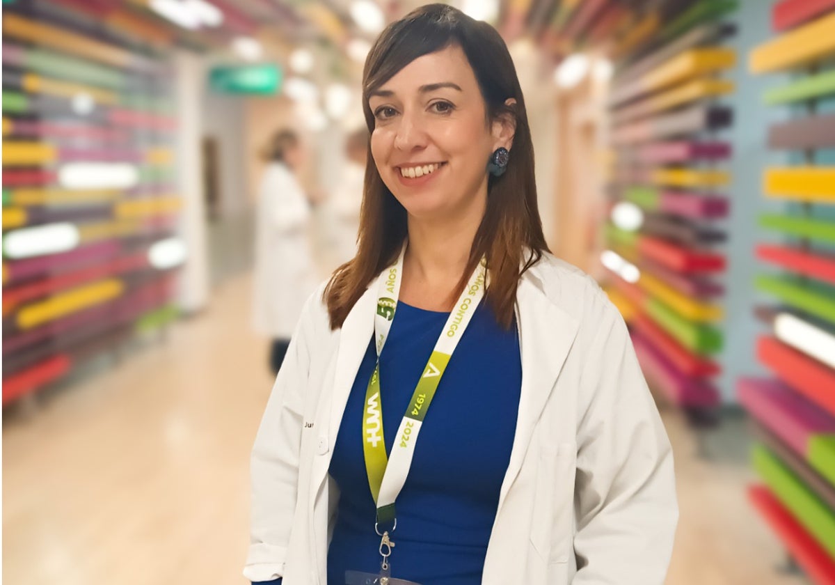 Carmen Mejías en el Hospital Virgen Macarena de Sevilla, su lugar de trabajo