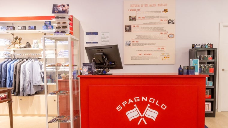 Mostrador de Spagnolo en su tienda de Sevilla