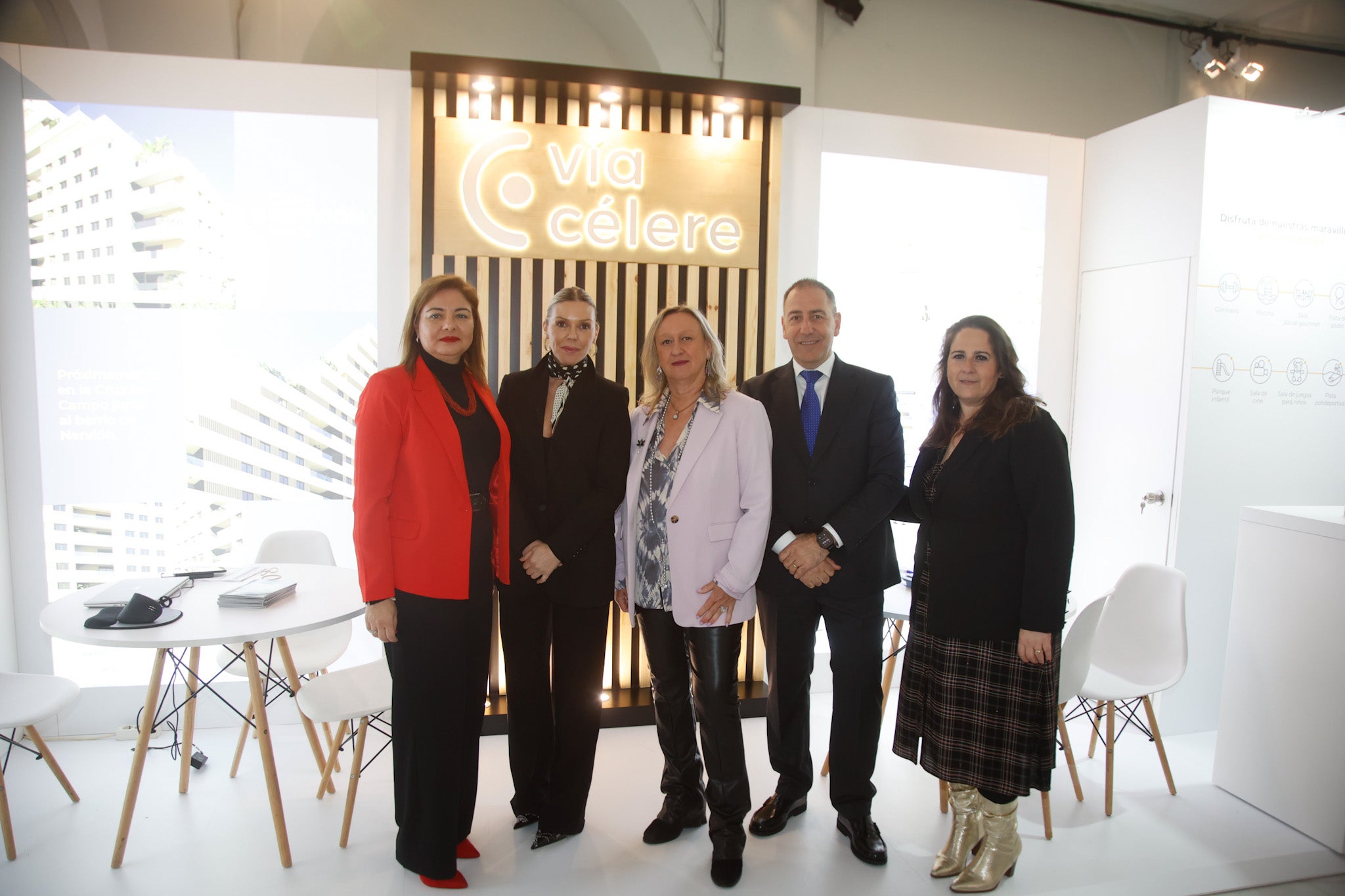 Cándida Pazo, Raquel Fernández, María José Gordillo, Jesús García y Marta Silva