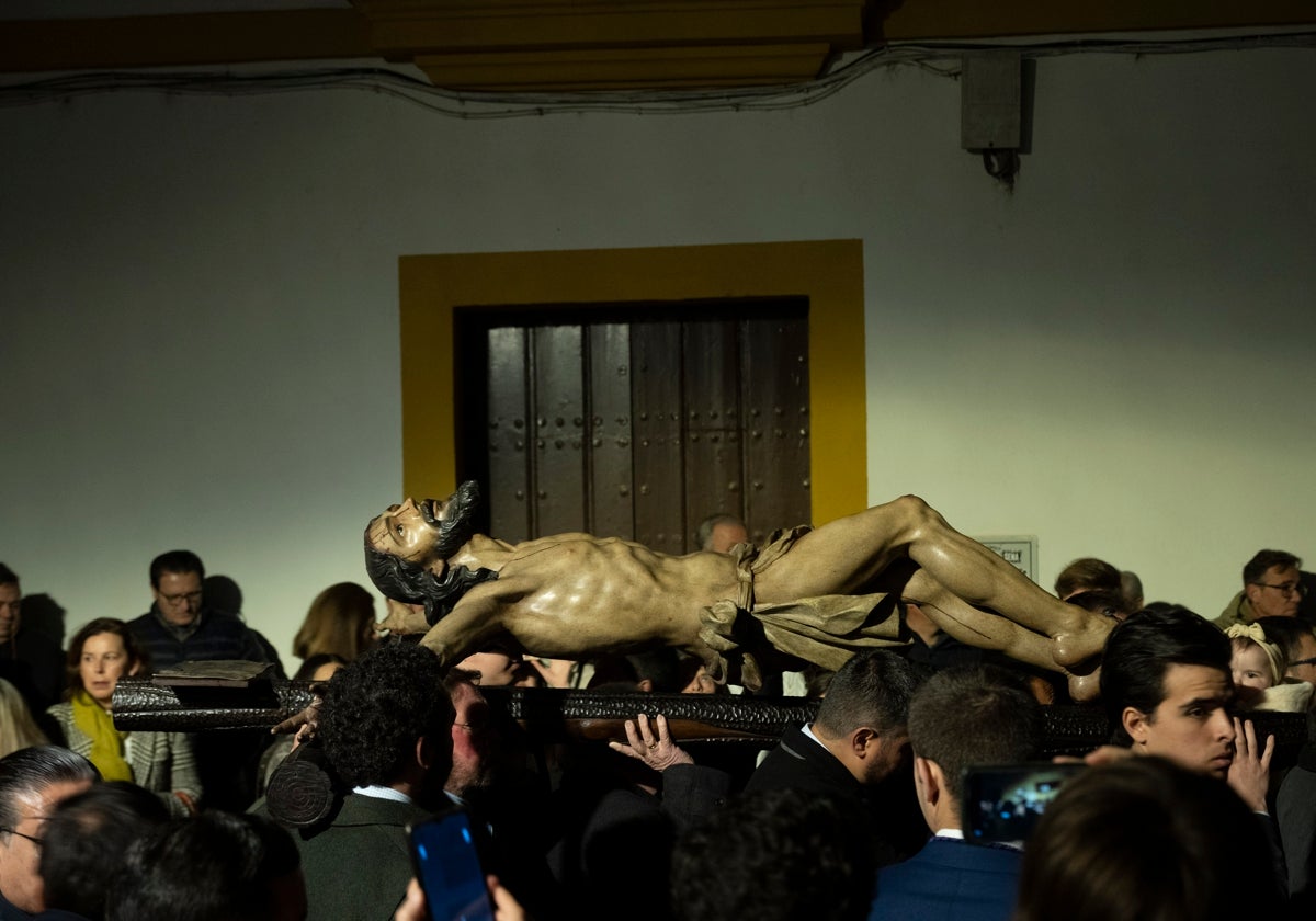 El Cristo de las Misericordias de Santa Cruz en su vía crucis