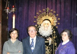 Muere el vestidor y cofrade Manuel Caballero