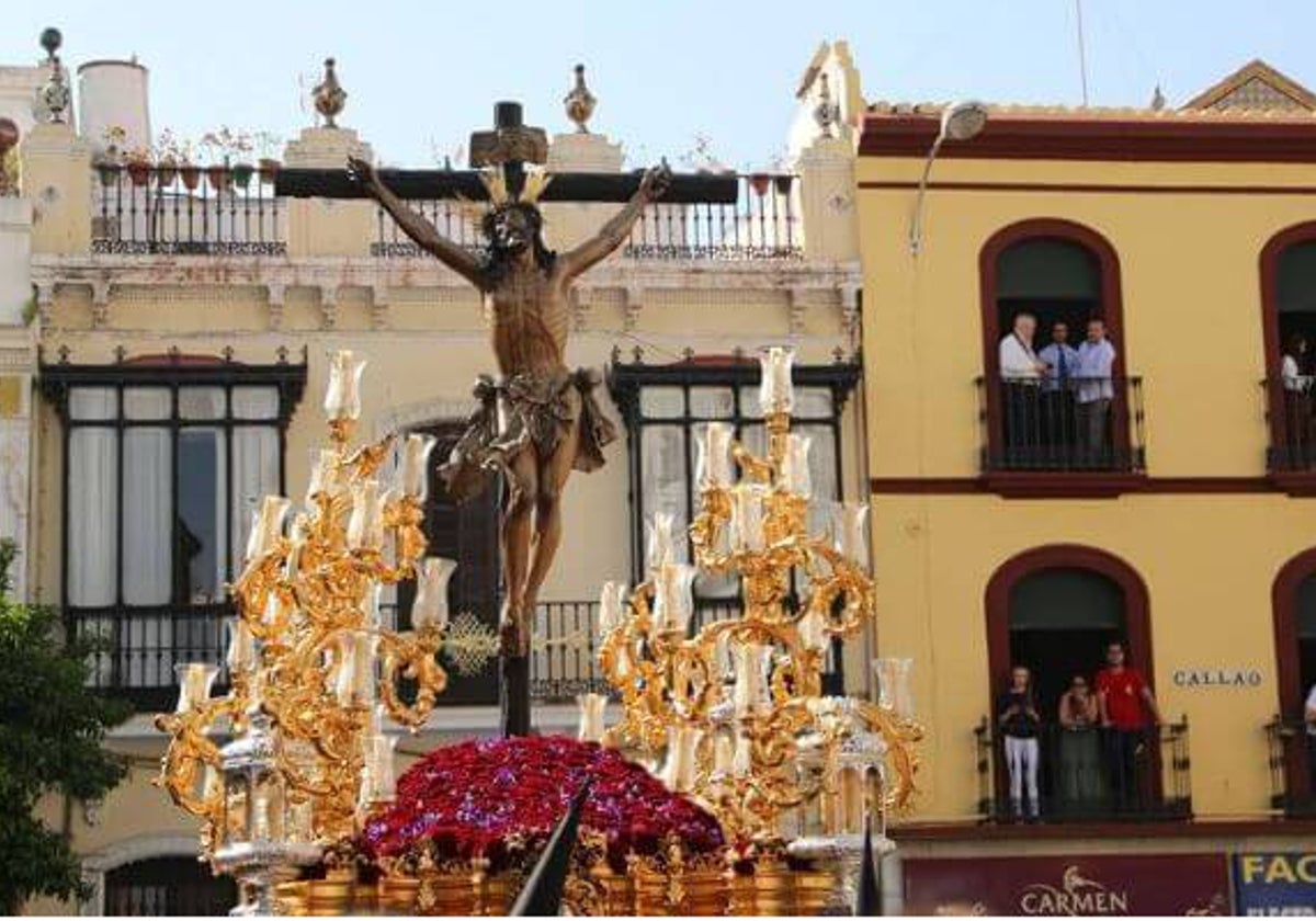 El Cachorro en la tarde del Viernes Santo