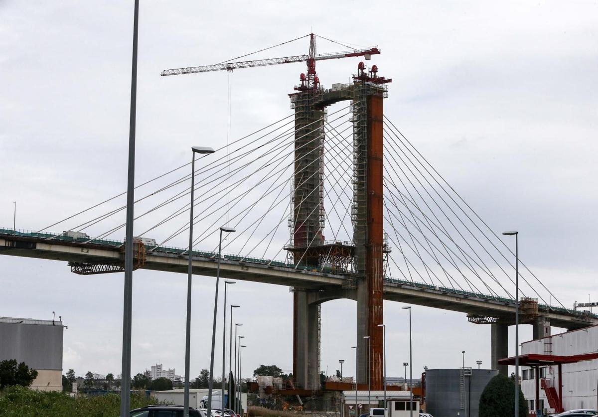 Obras en el Puente del Centenario