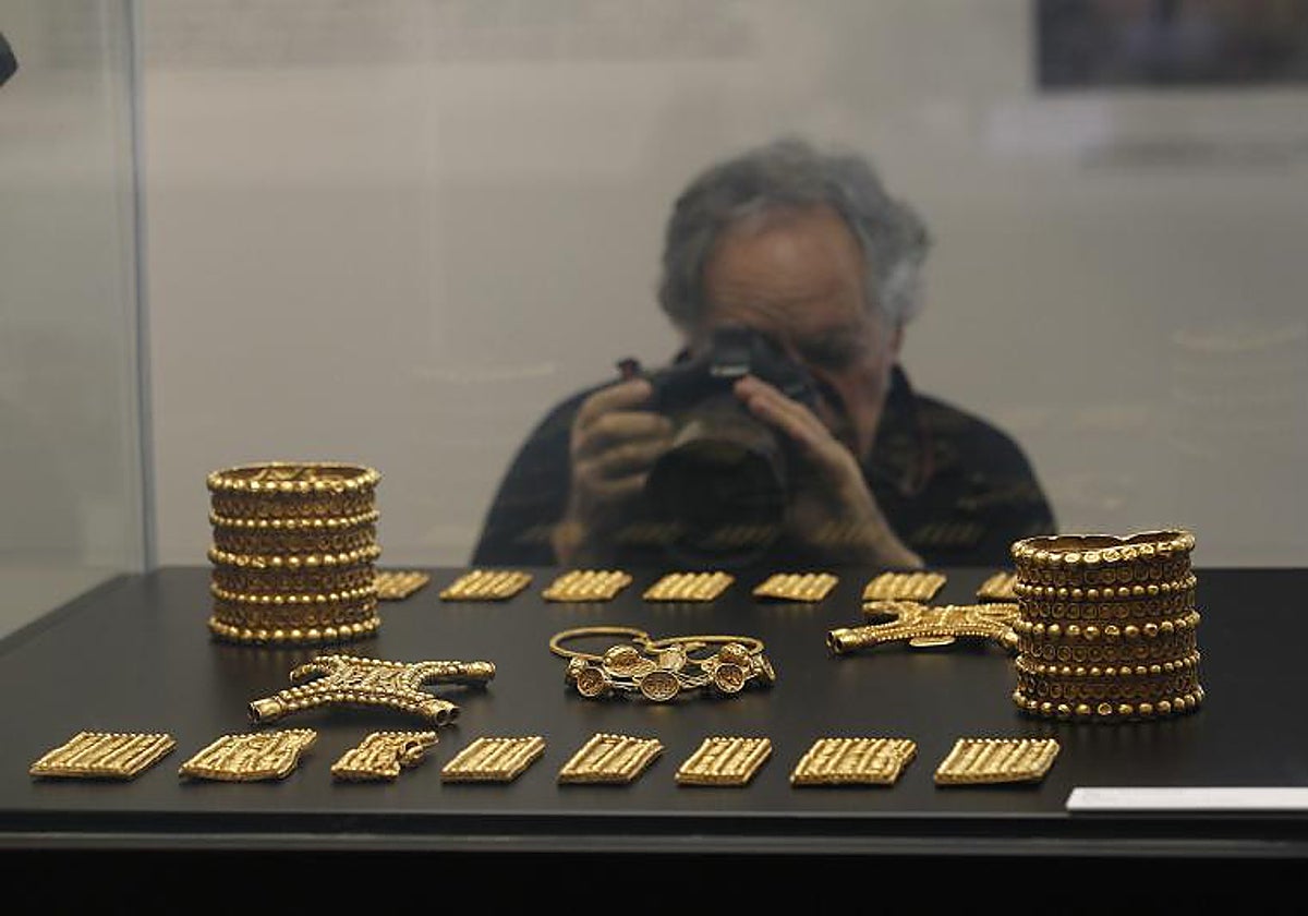 El tesoro del Carambolo se expondrá en la Sala Santa Inés