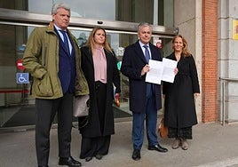 José Luis Sanz responde a Óscar Puente: «Hacer el ganso es permitir que las inversiones las decida un prófugo desde Waterloo»