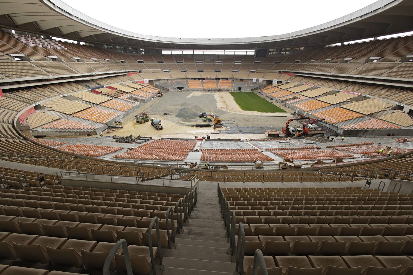 La puesta a punto del estadio de la Cartuja se acelera ante la final de la Copa del Rey del próximo 26 de abril
