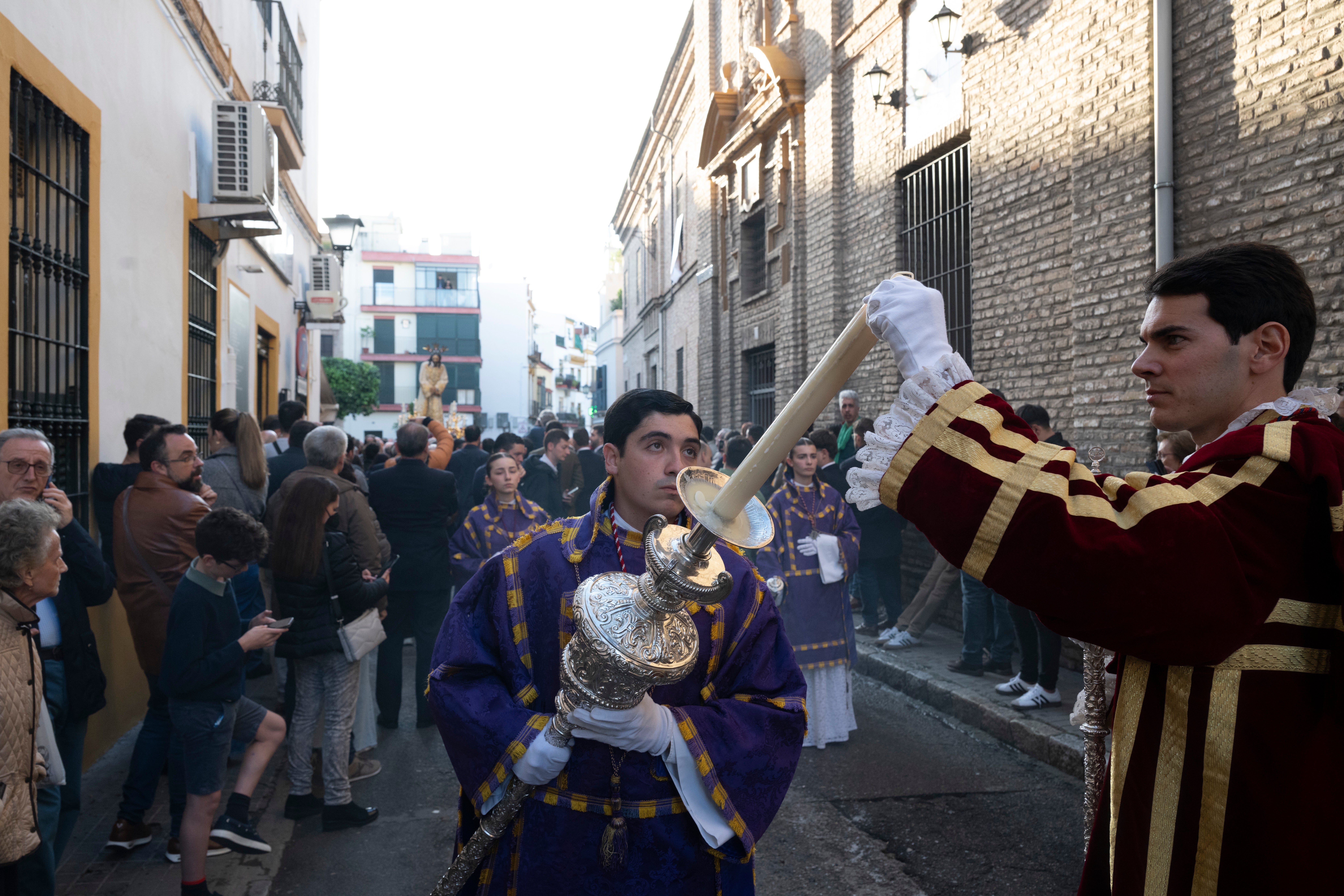 El vía crucis extraordinario del Señor del Silencio de la Amargura, en imágenes