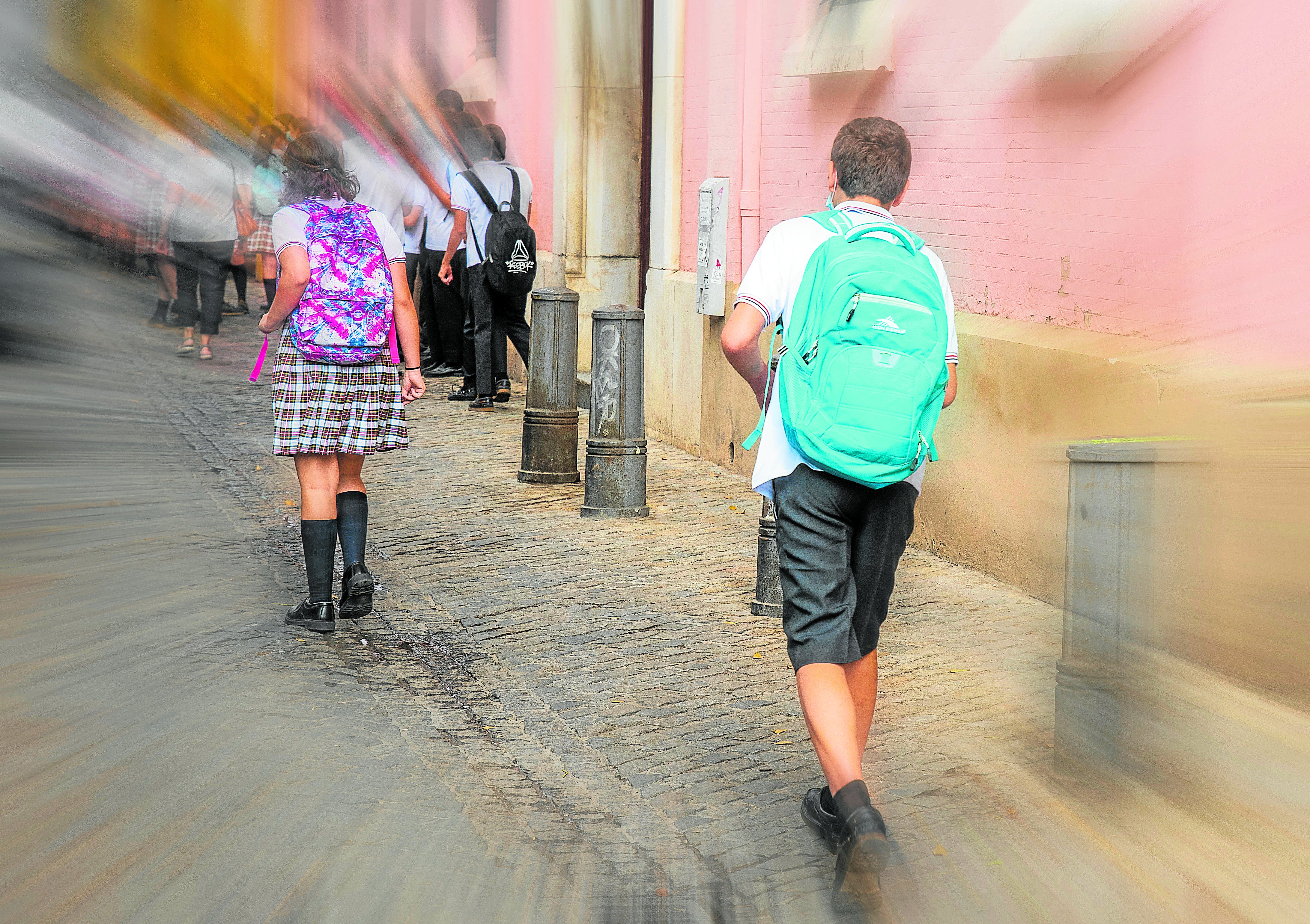 La cada vez menor natalidad está poniendo en riesgo el futuro de algunos centros escolares de Sevilla