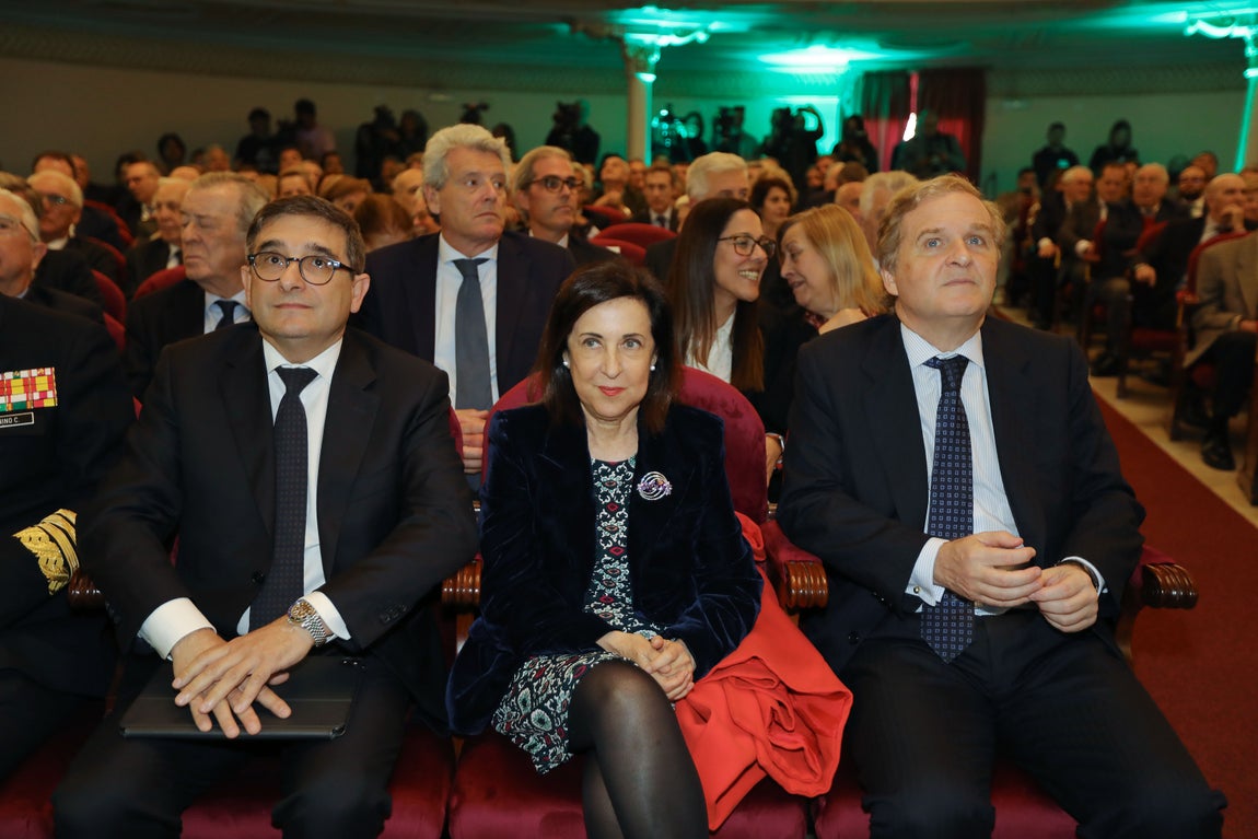 Xavier Llinares, Margarita Robles e Ignacio Ybarra