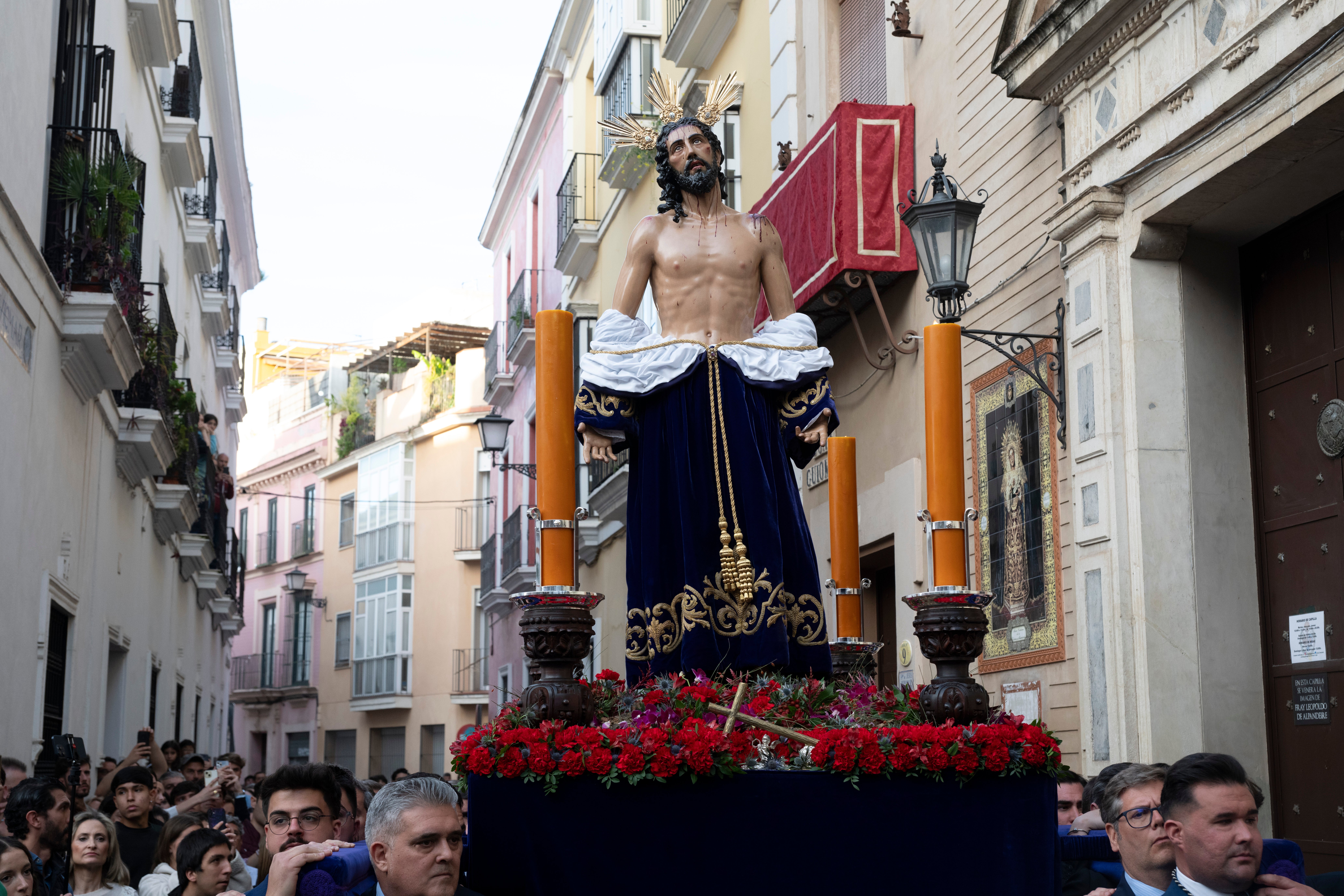 El vía crucis de Jesús Despojado, en imágenes