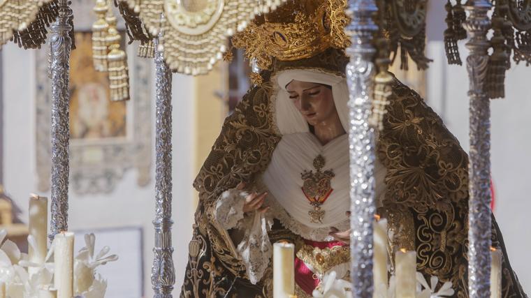 La Virgen de Gracia y Esperanza, de la Hermandad de San Roque