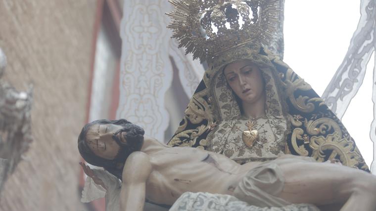 El misterio de la Virgen de los Dolores y el Cristo de la Providencia