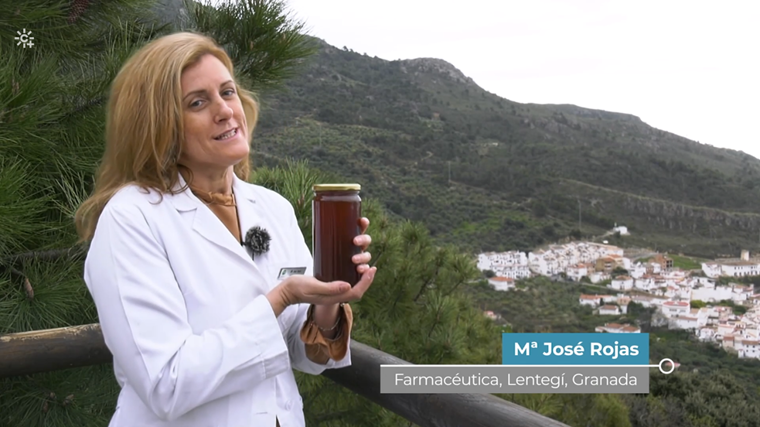 María José Rojas, farmacéutica en Lentegí, durante su intervención en el programa 'Salud al día'