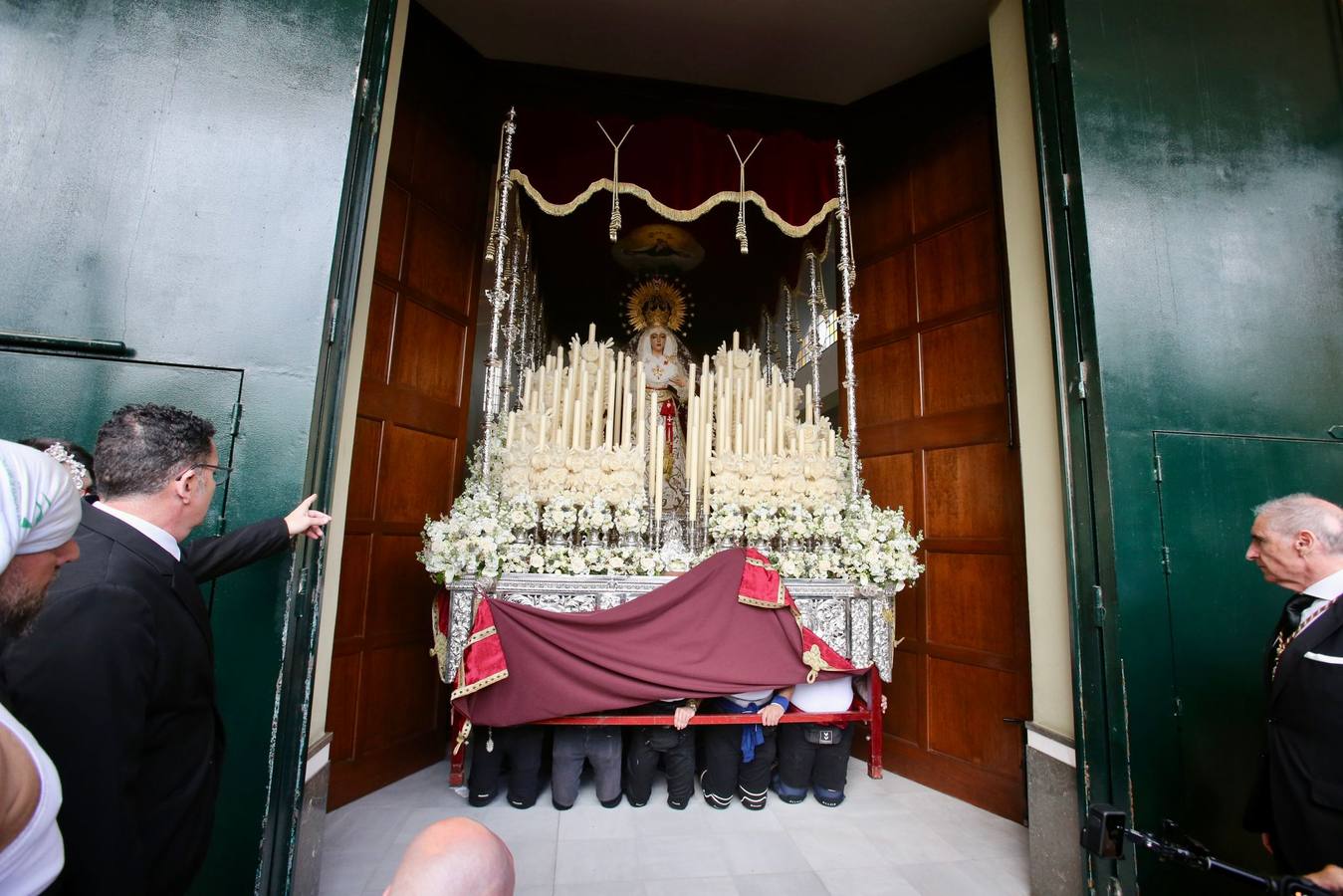 Hermandad de Padre Pío este Sábado de Pasión de la Semana Santa 2025