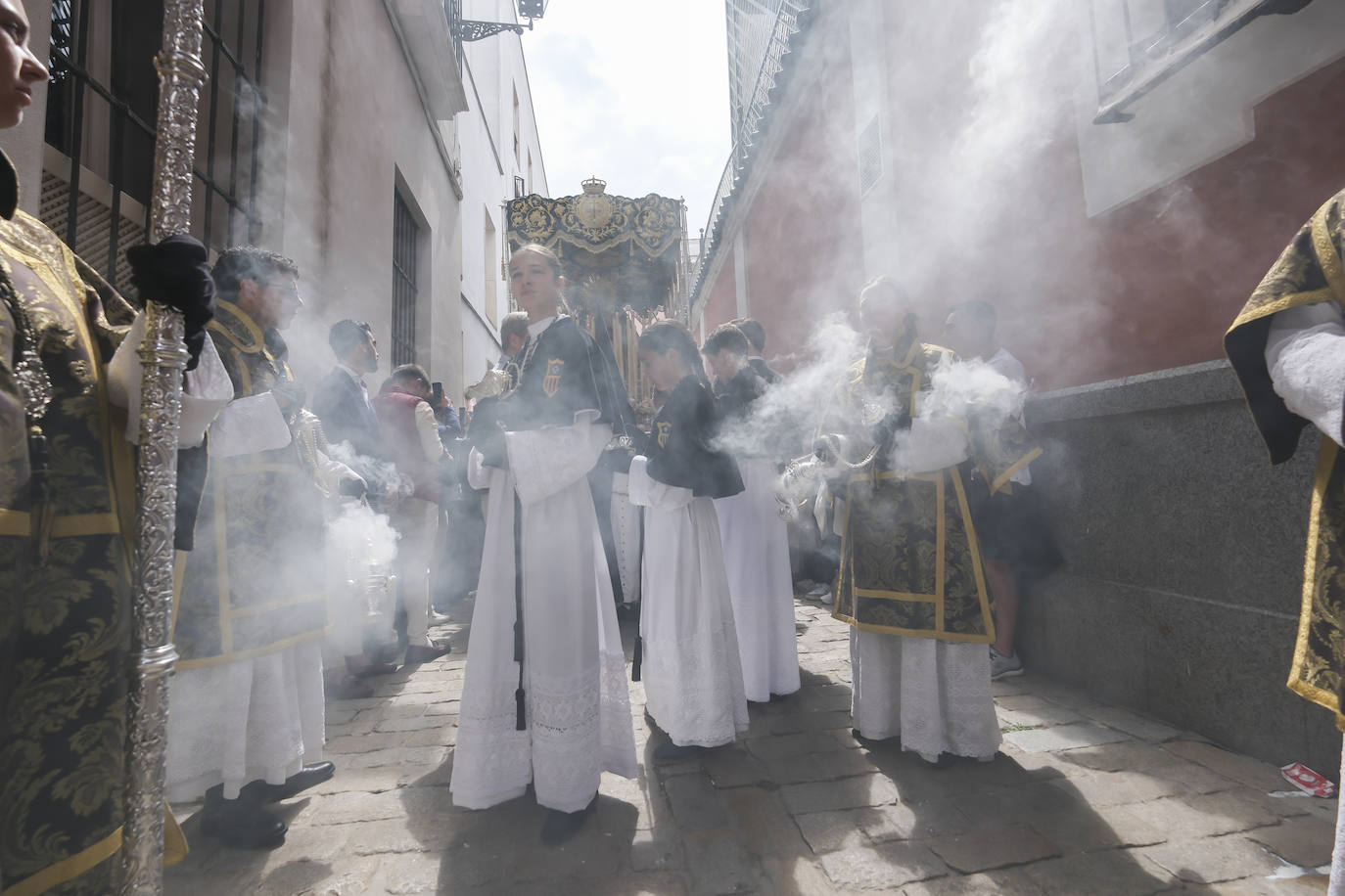 La hermandad de Jesús Despojado realiza su estación este Domingo de Ramos