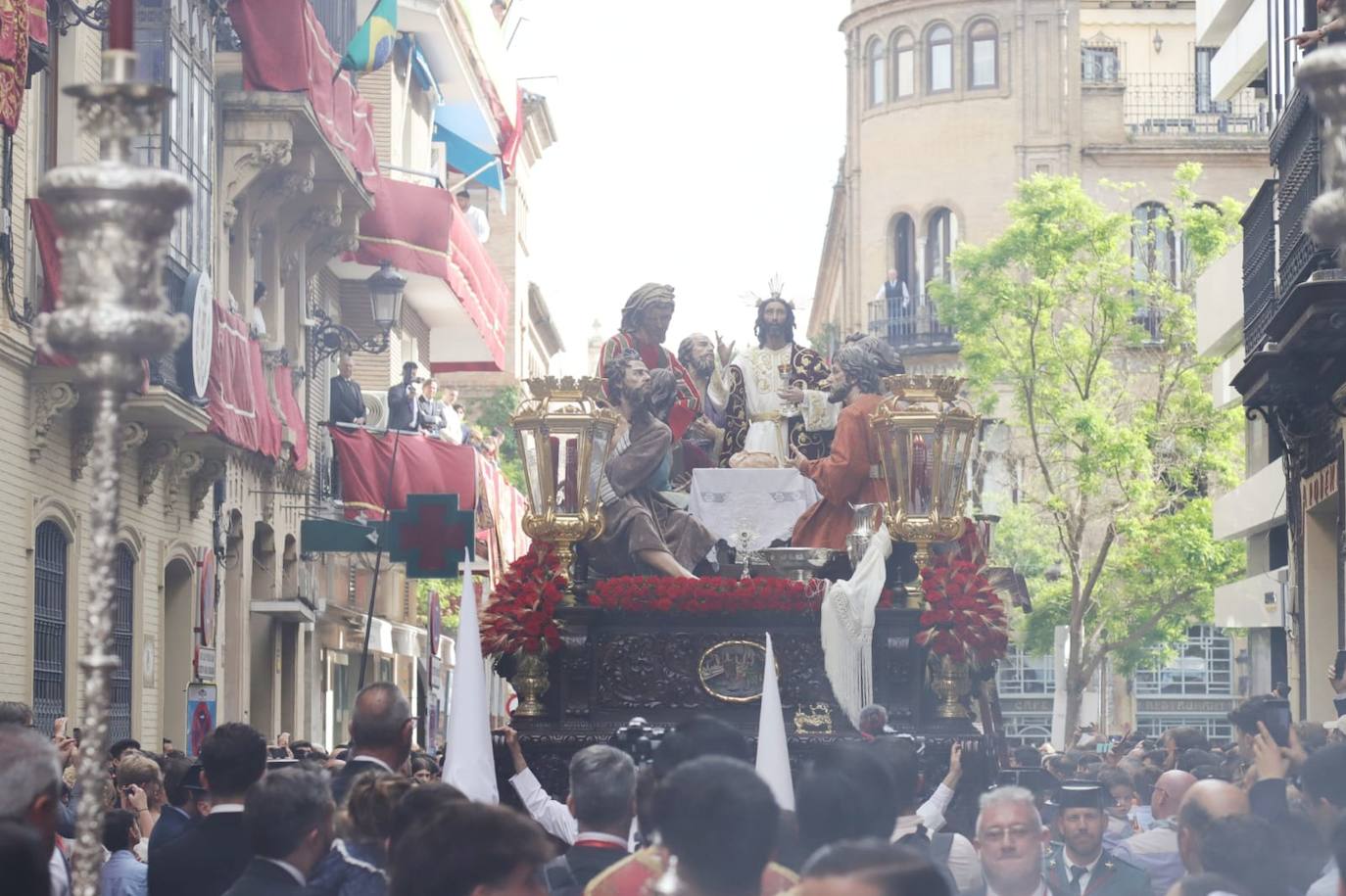 La hermandad de la Cena realiza su estación de penitencia este Domingo de Ramos