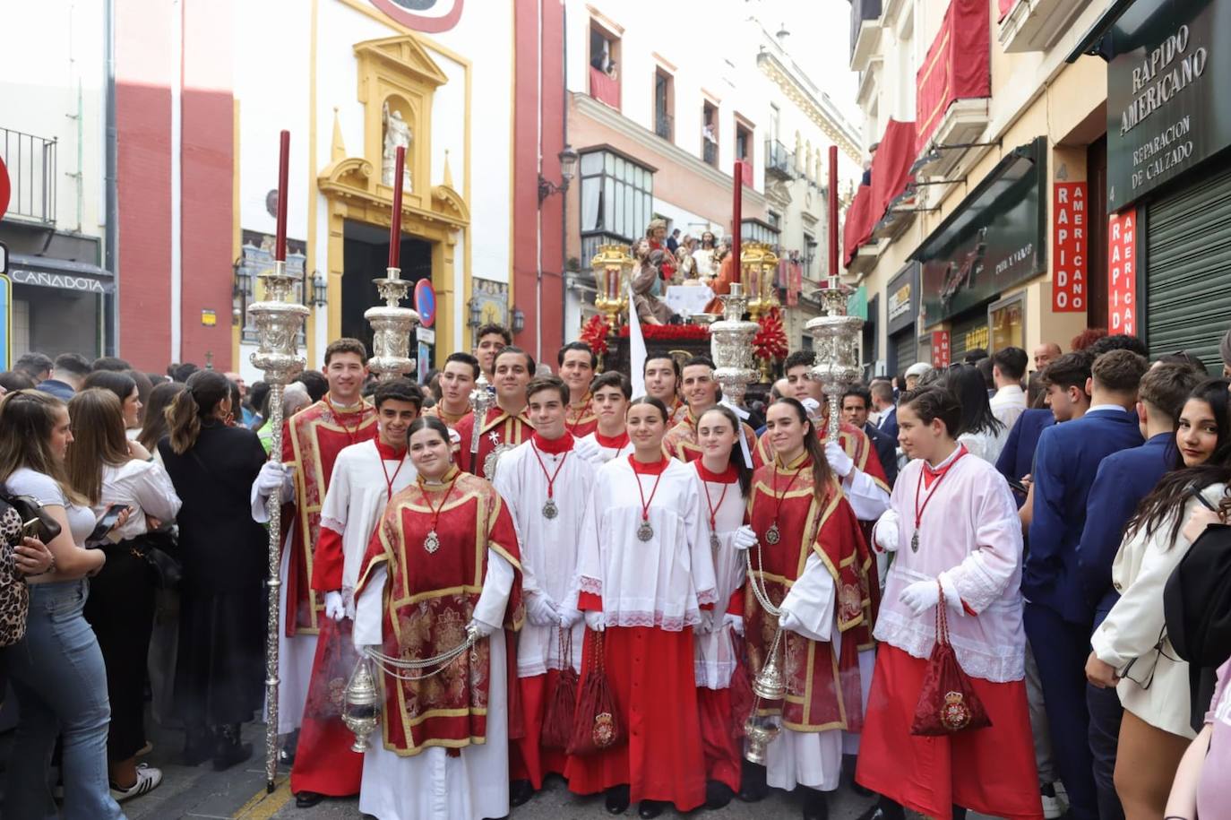La hermandad de la Cena realiza su estación de penitencia este Domingo de Ramos