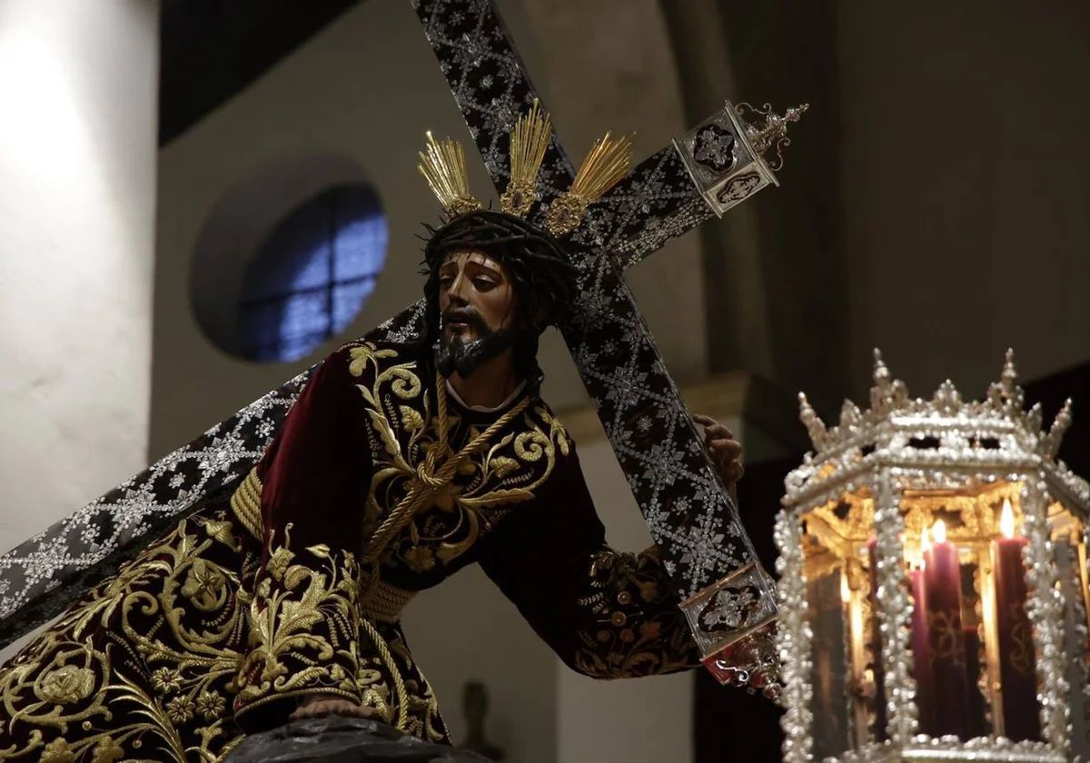Lunes Santo de la Semana Santa de Sevilla 2025, en imágenes