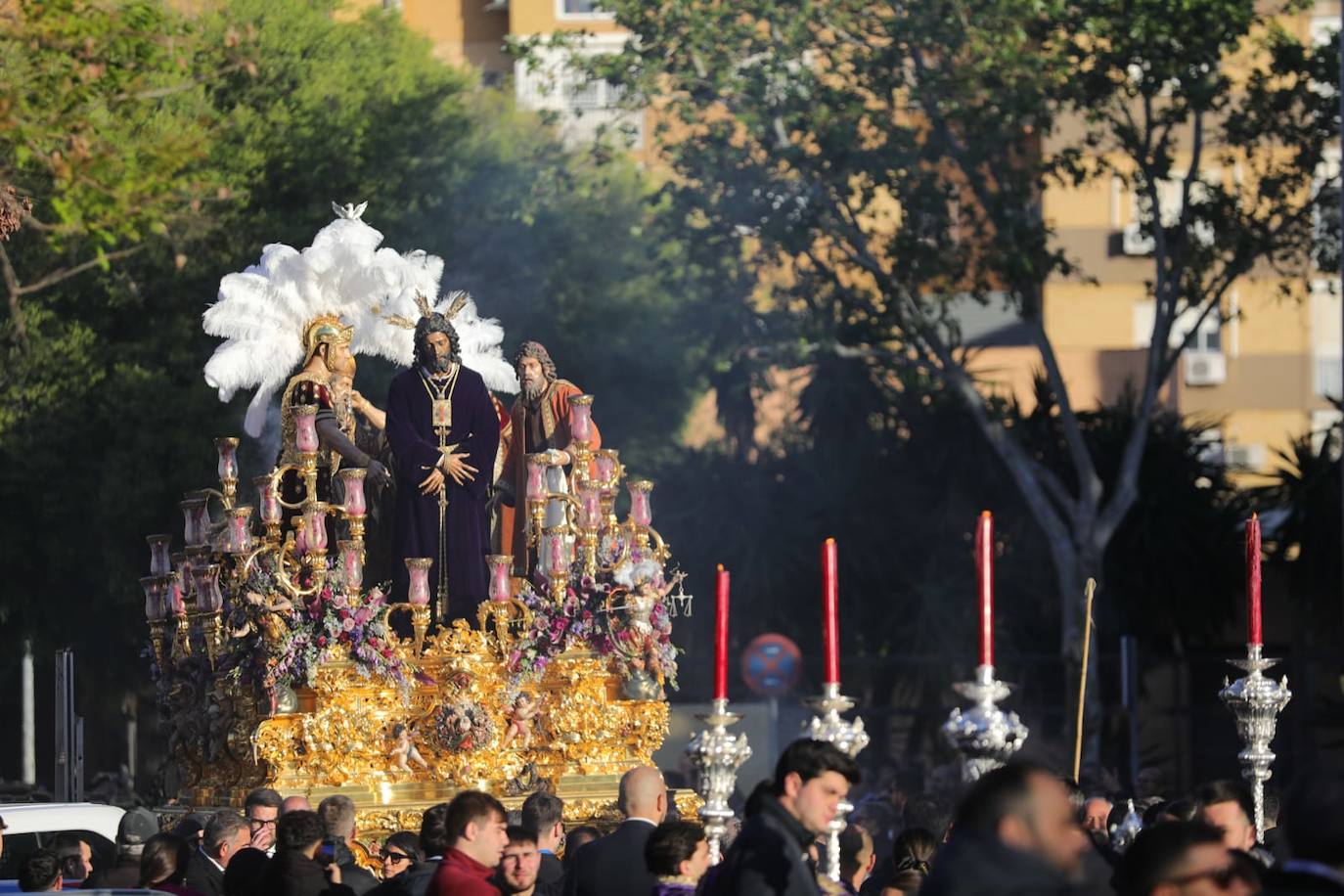 Regreso de la Hermandad del Polígono San Pablo a su barrio desde Los Gitanos
