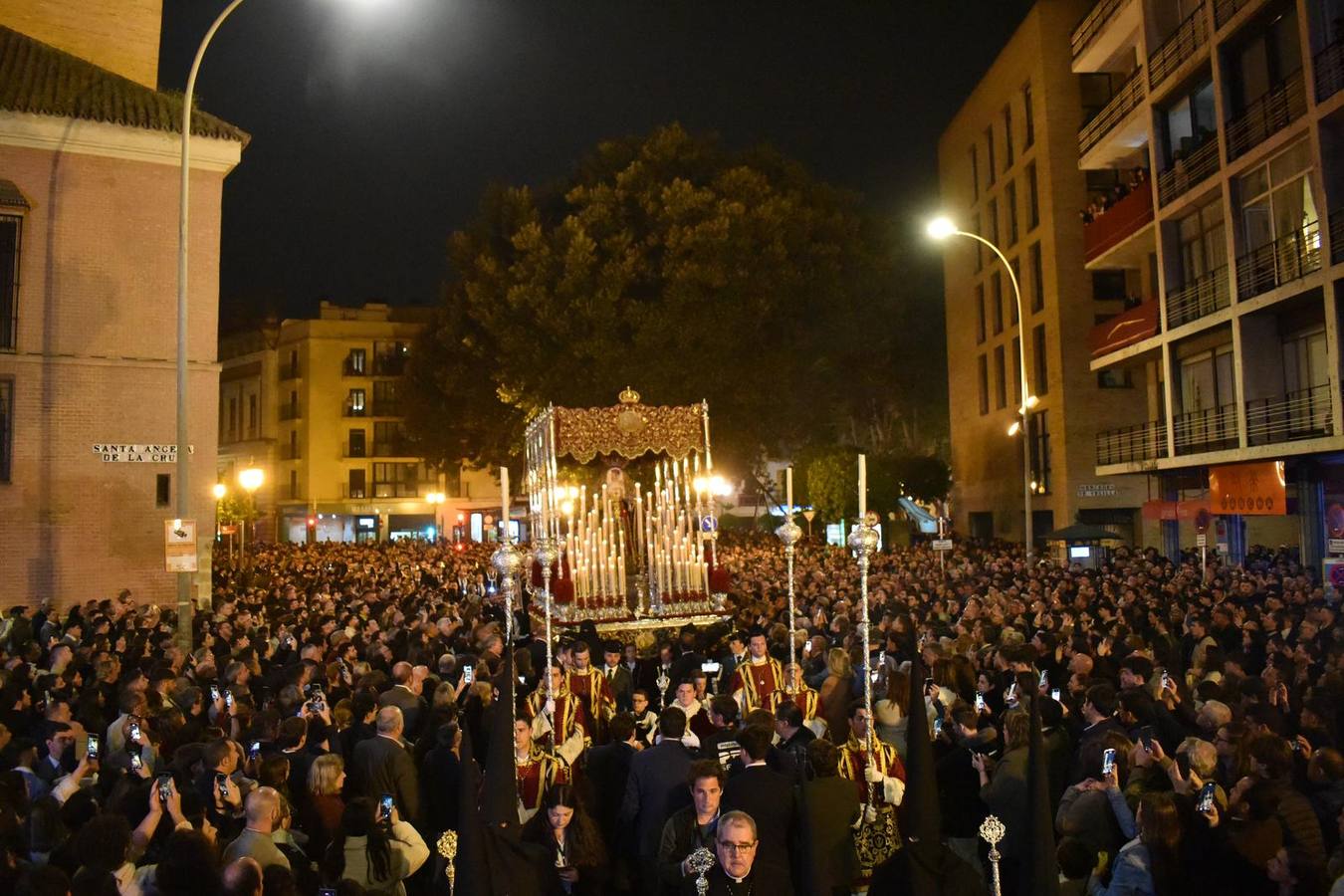 Última hermandad en hacer estación de penintencia el Miércoles Santo