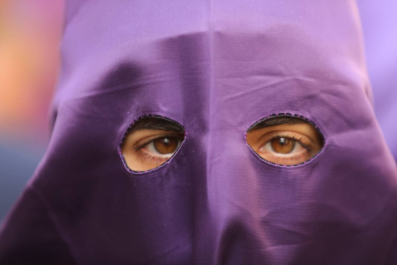 Salida de Jesús Atado a la Columna y de la Virgen de la Victoria, de la hermandad de las Cigarreras