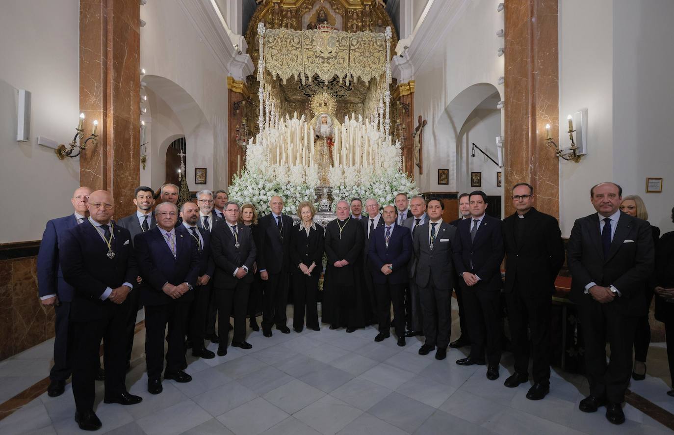 La visita de la Reina Sofía este Jueves Santo en Sevilla