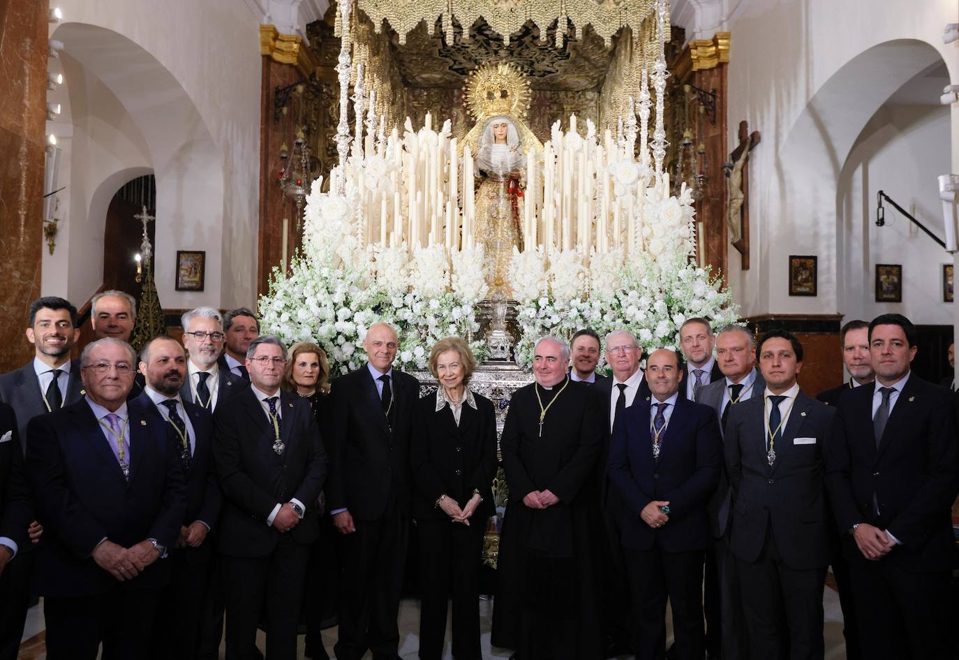 La visita de la Reina Sofía este Jueves Santo en Sevilla