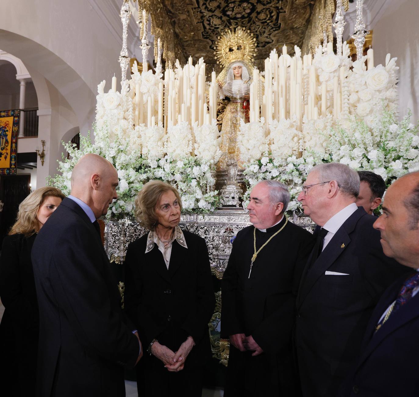 La visita de la Reina Sofía este Jueves Santo en Sevilla