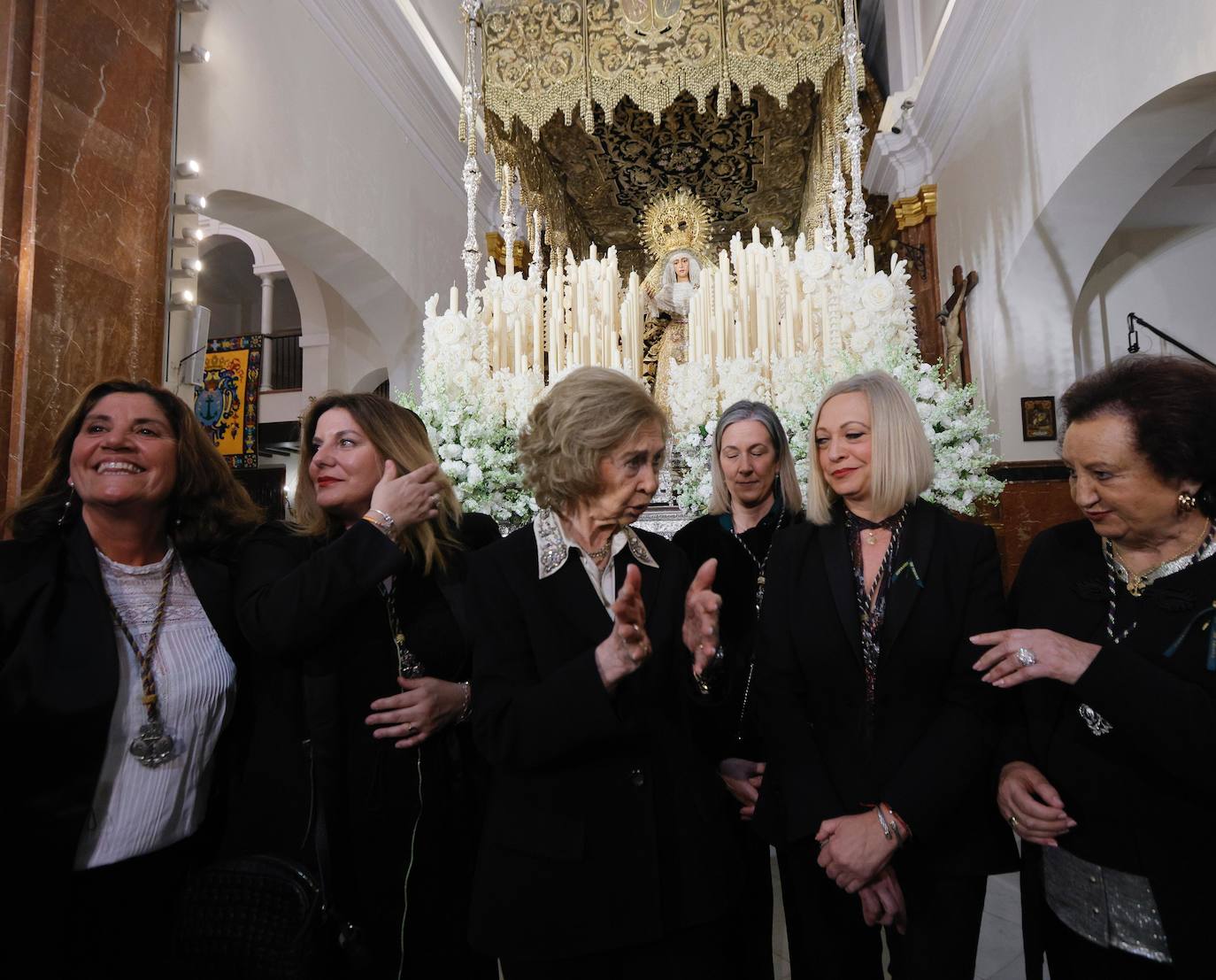 La visita de la Reina Sofía este Jueves Santo en Sevilla