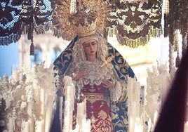 Los mejores lugares para ver las procesiones y hermandades de la Madrugada en Sevilla este 2025