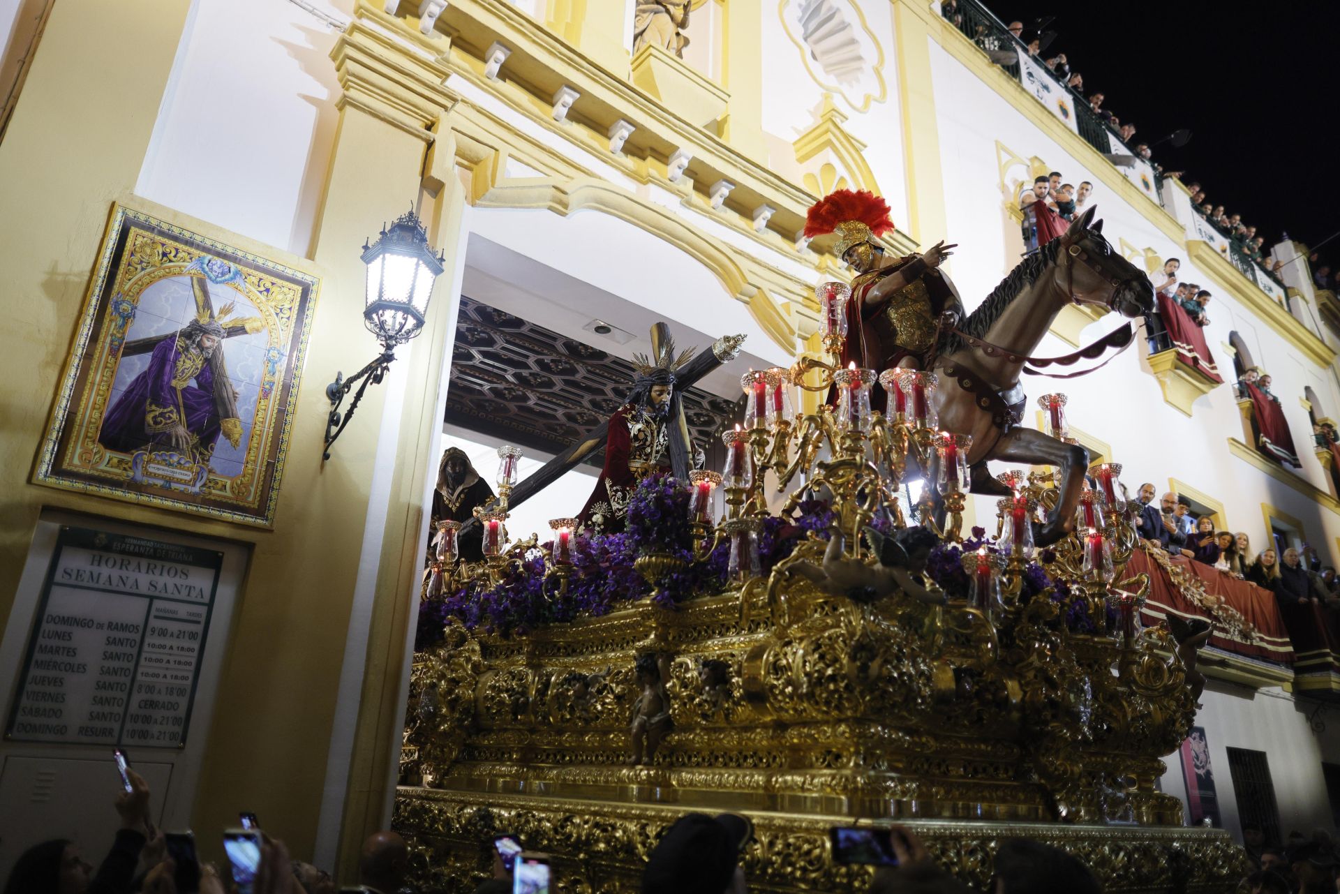 Las imágenes de la Hermandad de la Esperanza de Triana de la Semana Santa de Sevilla 2025