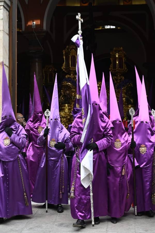 Salida de la Hermandad de La O desde la calle Castilla