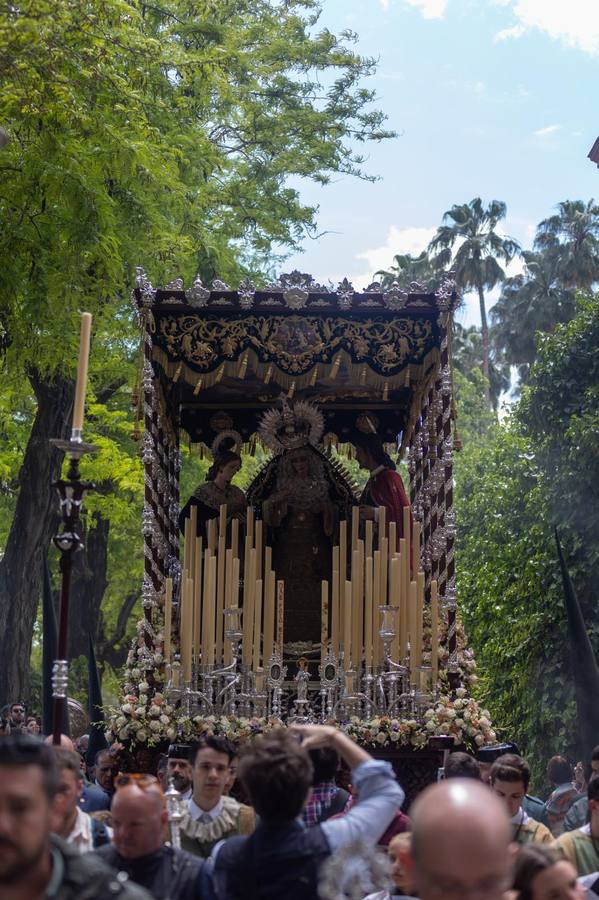 La Hermandad del Sol, a su paso por los Jardines de Murillo