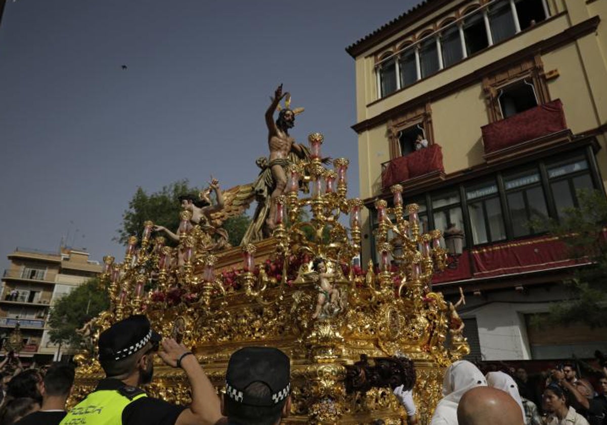 El paso de la Resurrección del Señor por la Campana
