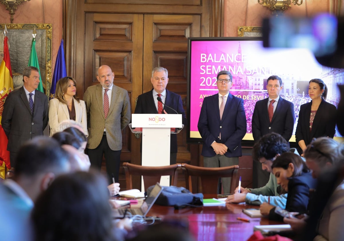 El alcalde de Sevilla, José Luis Sanz, ofrece su balance de la Semana Santa 2025