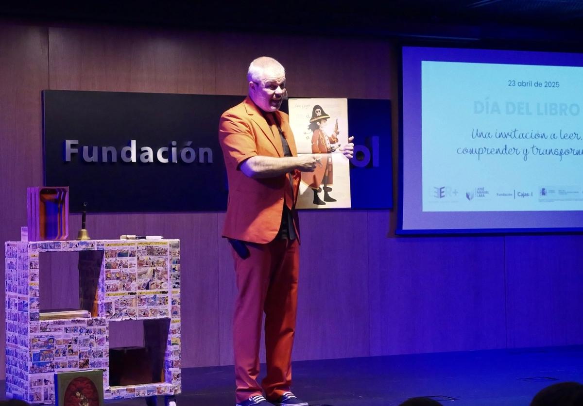 El alumnado disfrutó de la magia de Luigi Ludus