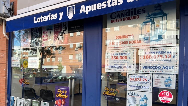 La administración del bético Arzu reparte el primer premio de la lotería nacional en Dos Hermanas