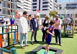 El Ayuntamiento invierte 8 millones de euros en reformar parques infantiles de Sevilla