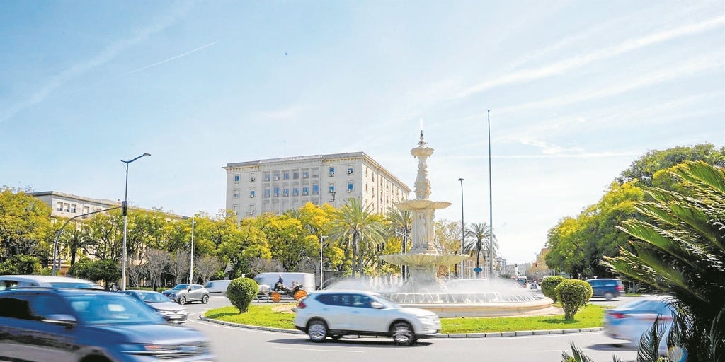 La fuente de las 'Cuatro Estaciones' de Sevilla vuelve a relucir tras su renovación
