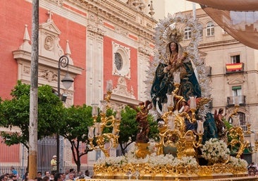 Comienzan las procesiones de Gloria en la víspera de la Feria