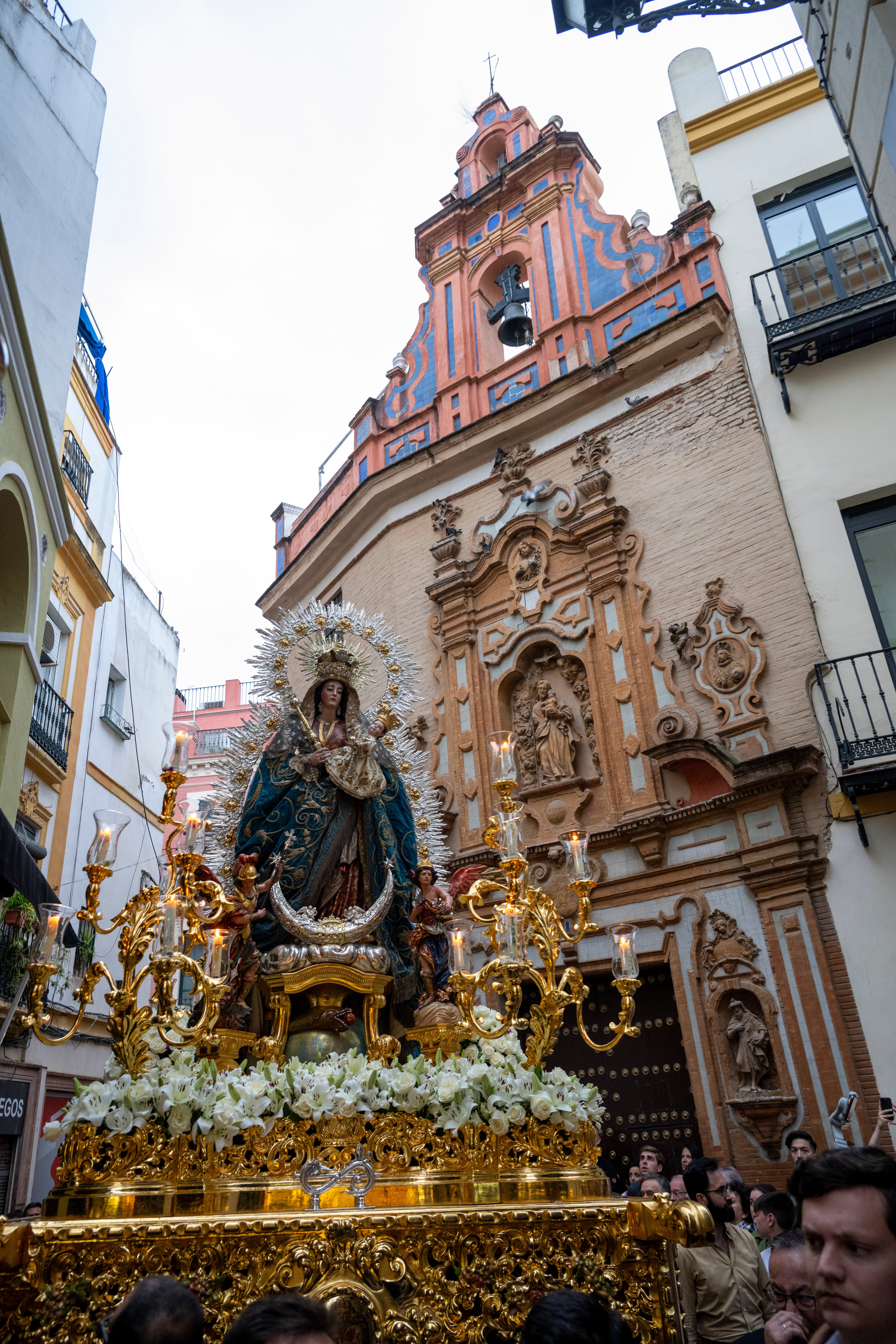 La procesión de San José Obrero y la Salud de San Isidoro, en imágenes