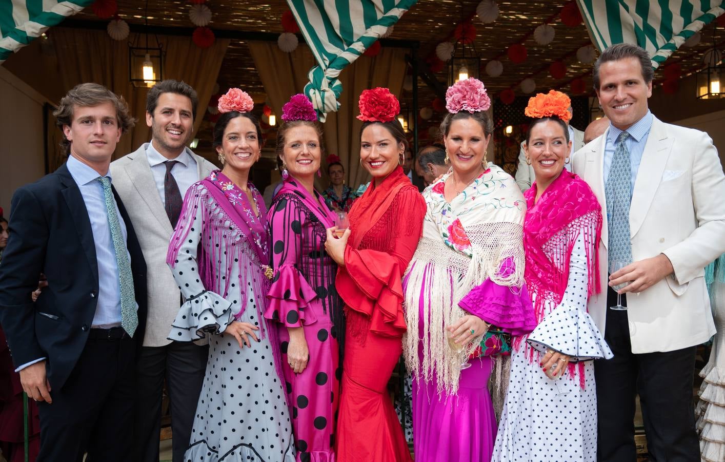 José Pérez Luna, Borja Miró, Reyes y Miriam Pérez Luna e Irene, Rocío, Susana e Ignacio Bonet