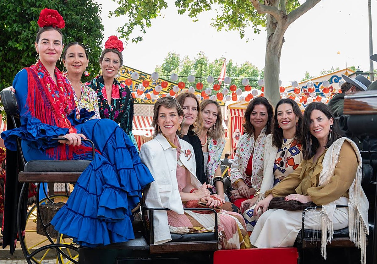 Ángela González Nicieza, Chitina Mulet, Raquel Ibáñez, Reyes Melgarejo, Ángela Mena, Marta Abad, Leticia González Castellanos, Belén Pérez y Covadonga Maribona