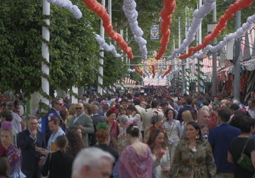 Ambiente de Jueves de Feria en el real