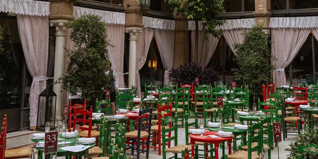 Este hotel de lujo de Sevilla se convierte en una caseta durante la feria